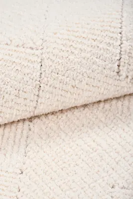 Messa Beyaz Robot Süpürgeye Uyumlu Kolay Temizlenebilir Oturma Odası, Koridor, Yatak Odası Halısı RP 82 - 1